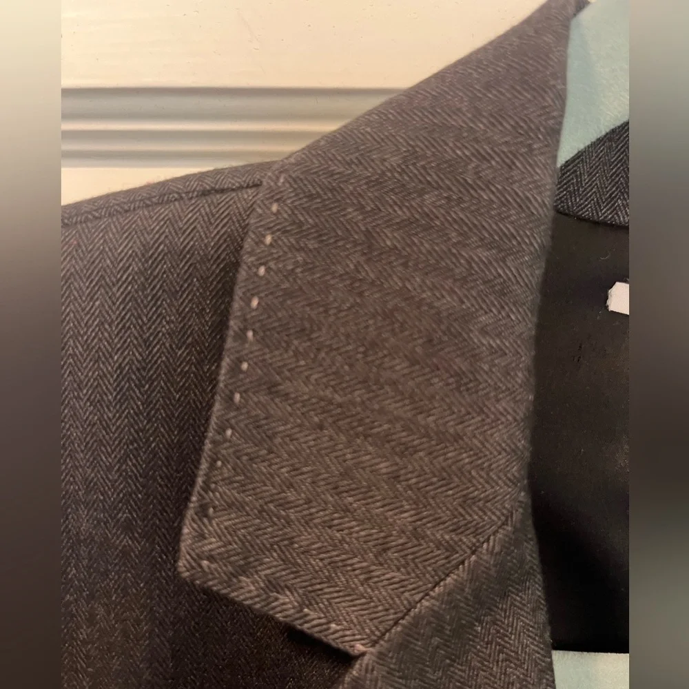 T-Tahari Gray Women's Single Button Blazer Size Large (size tag missing) - Picture 3 of 8